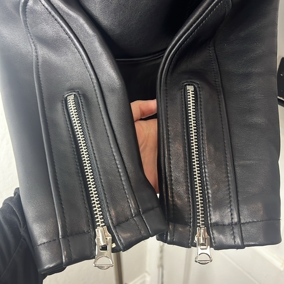 Gorgeous Black Soft Italian Leather Moto Jacket Size S - Picture 9 of 11